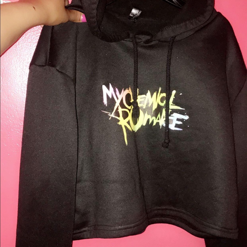 crop top hoodie